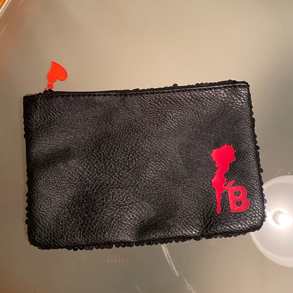New! Ipsy Betty Boop cosmetic bag - Picture 2 of 8